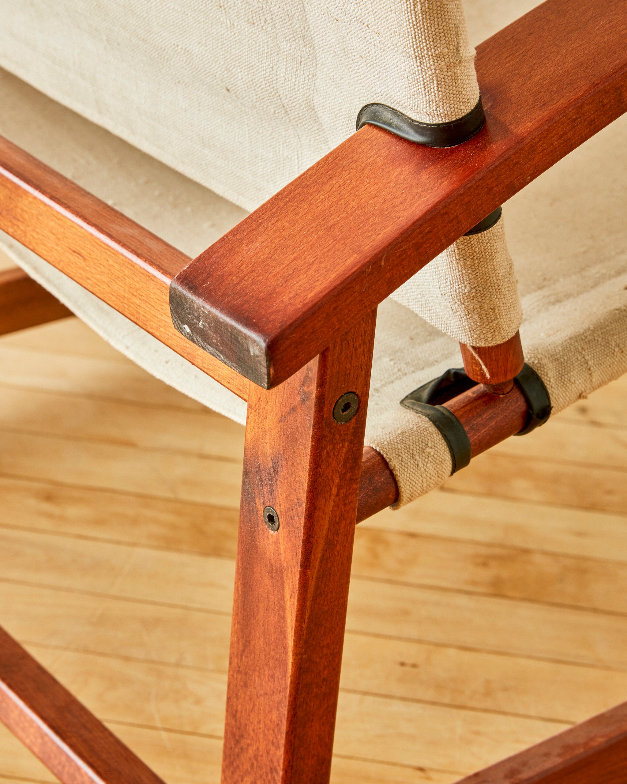 MID CENTURY MODERN SAFARI CHAIR BY HYLLINGE MOBLER – Somerset House