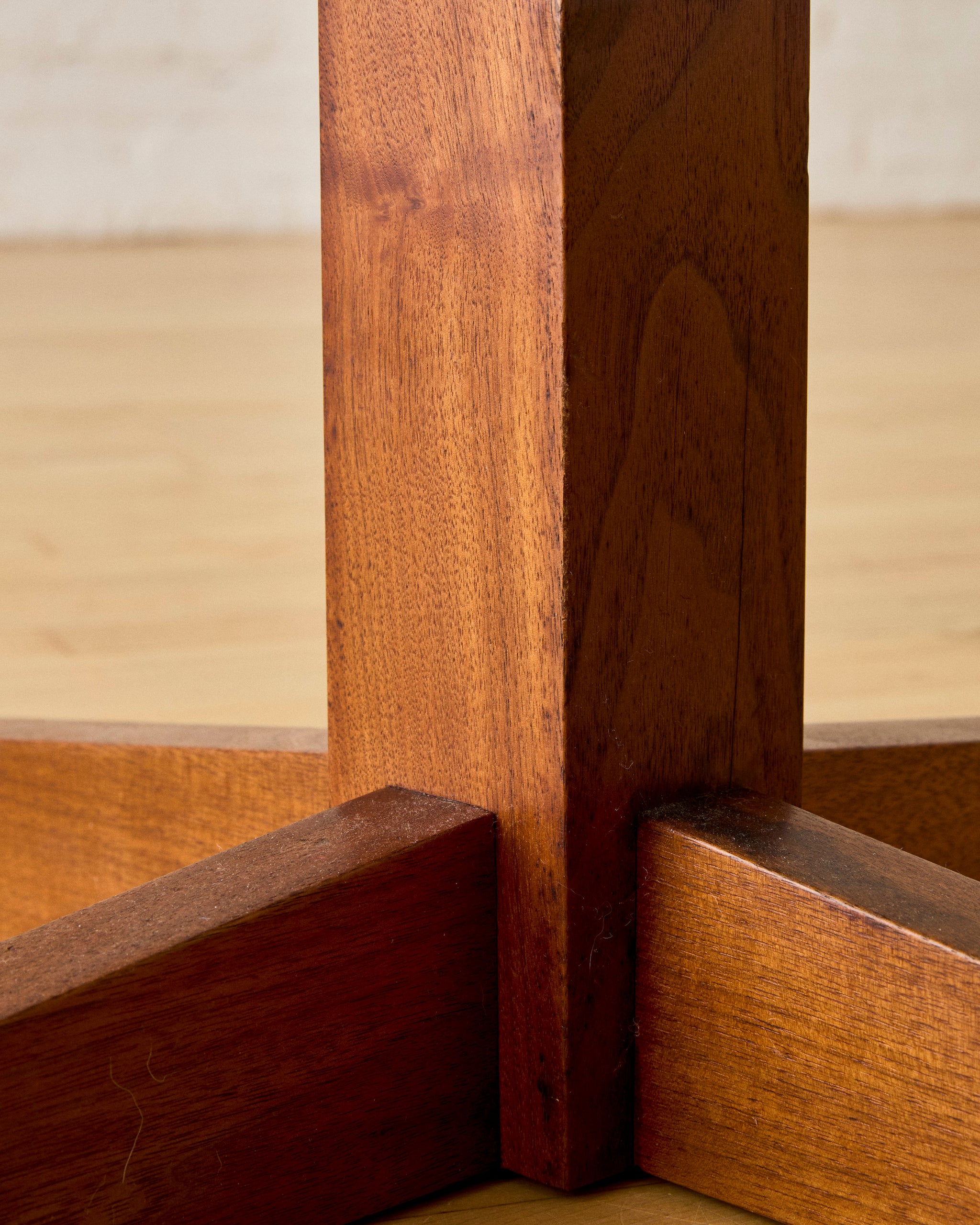 Walnut Object 検)e Nakashima Handcrafted Walnut Nakashima Bench - Custom Wooden Design