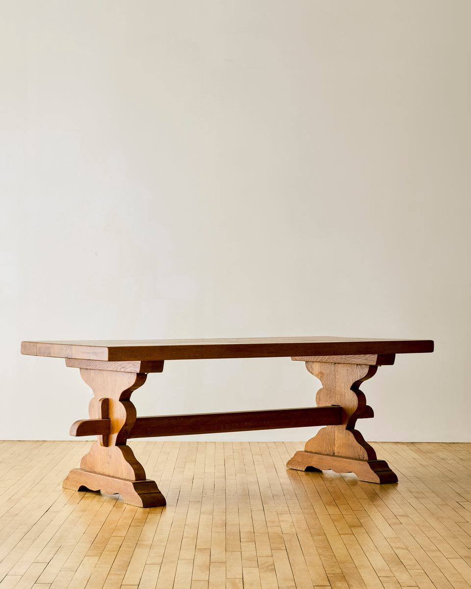 FRENCH OAK TRESTLE TABLE WITH SCALLOPED LEGS – Somerset House