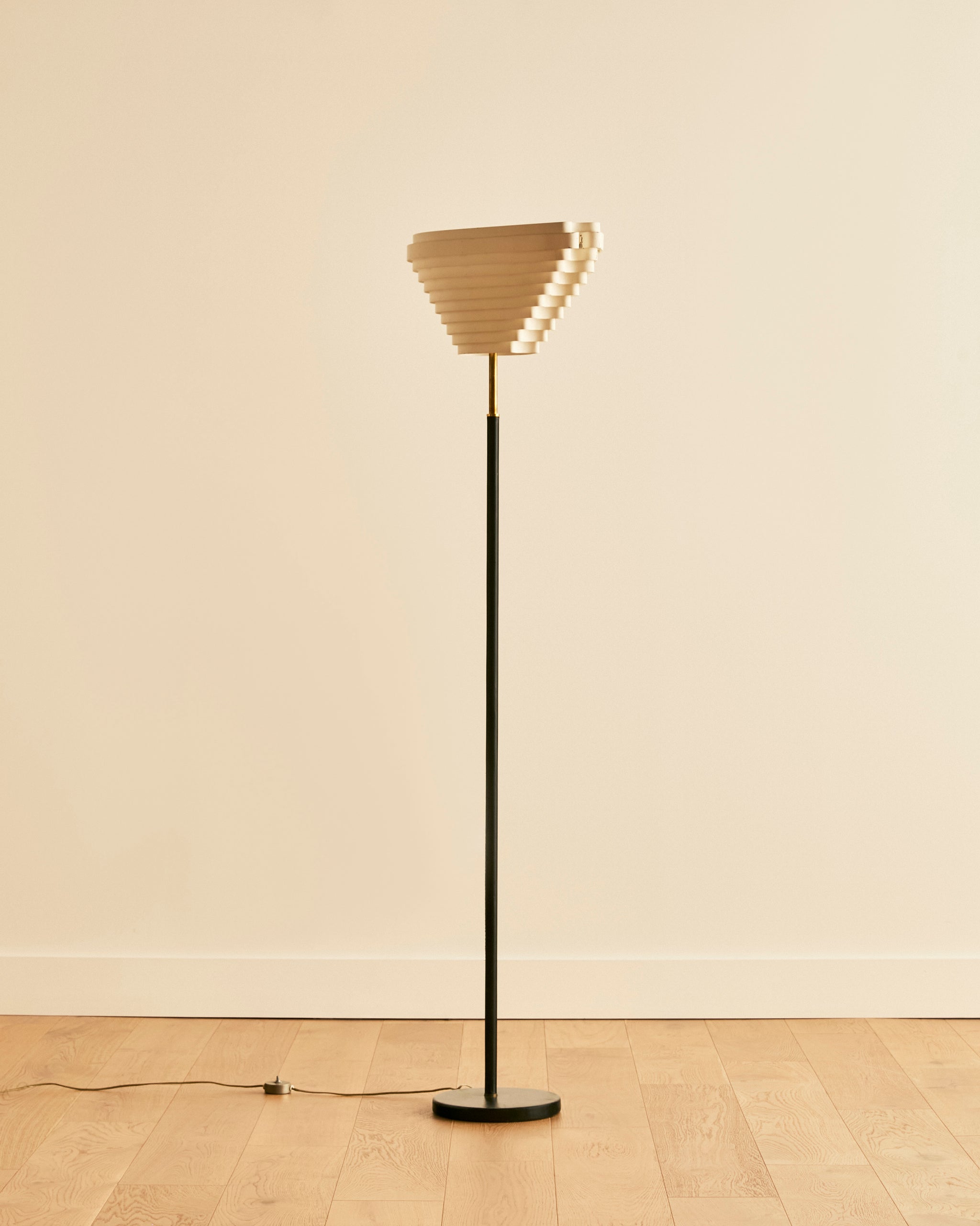 ALVAR AALTO FLOOR LAMP MODEL A805 'ANGEL WING' – Somerset House