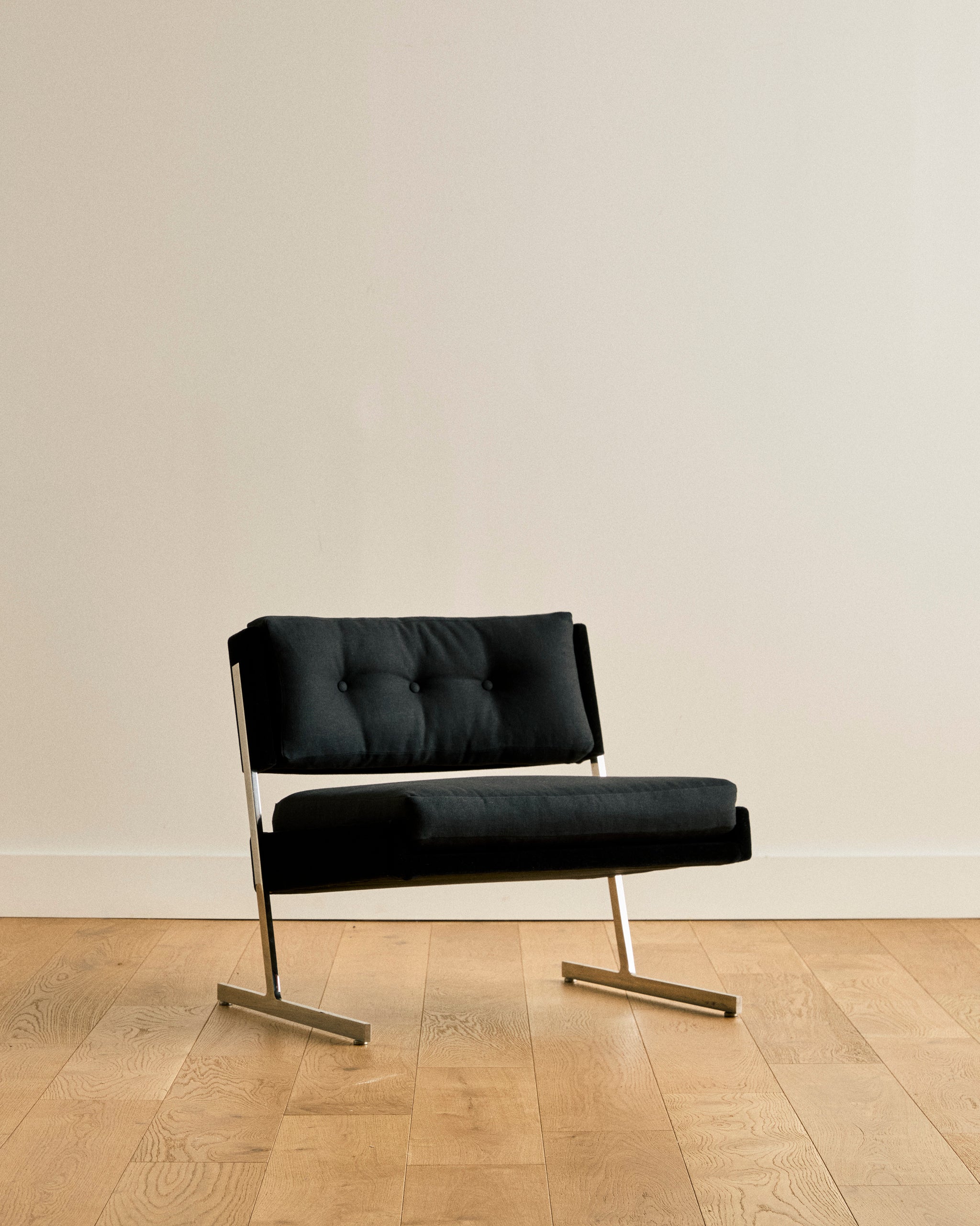 Lounge Chairs – Somerset House