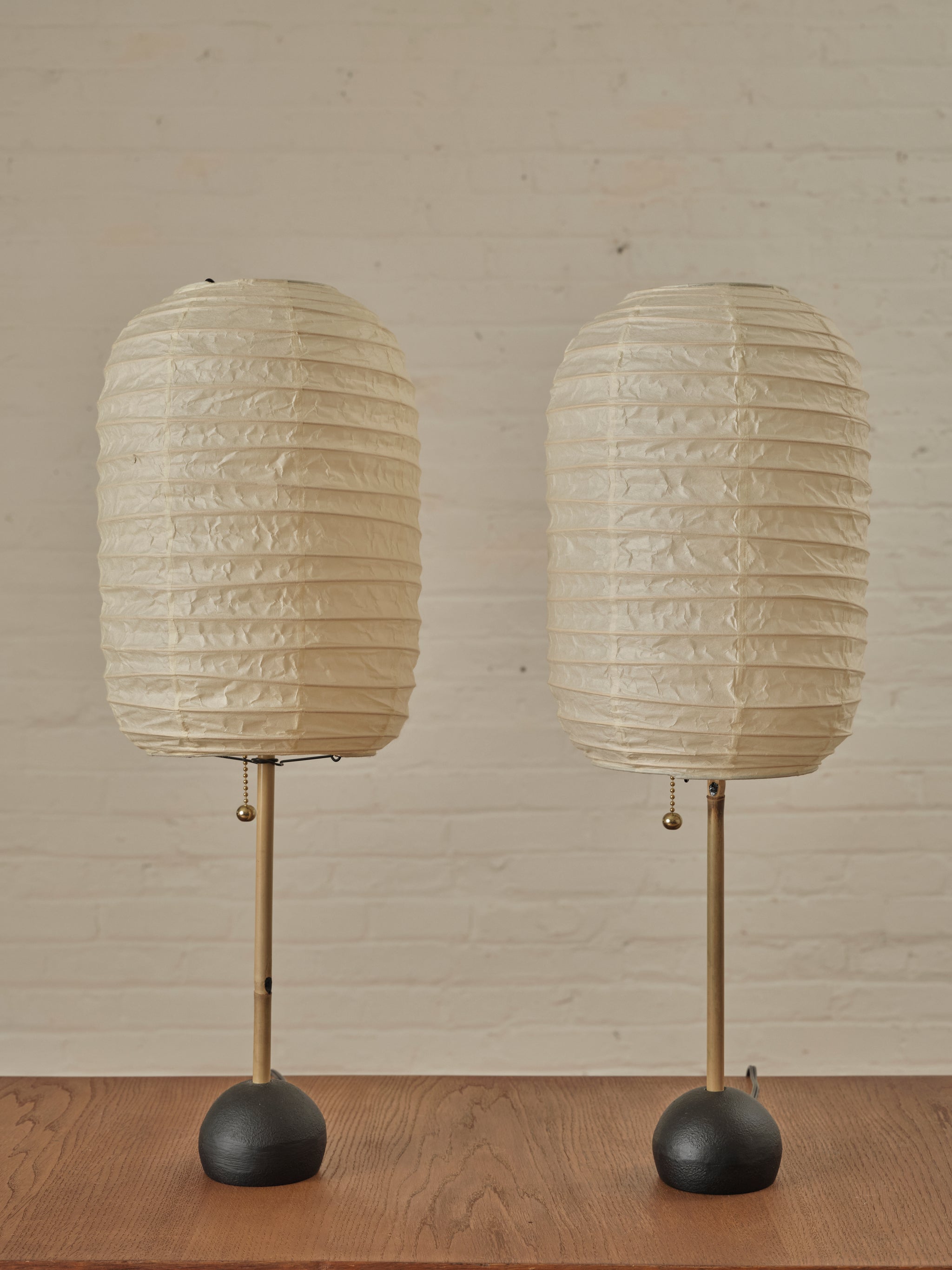 正規品 Isamu Noguchi アカリBB1-30DL 高約61cm オゼキ A Pair of Akari BB1-30DL Table Lamps by Isamu Noguchi – Somerset House