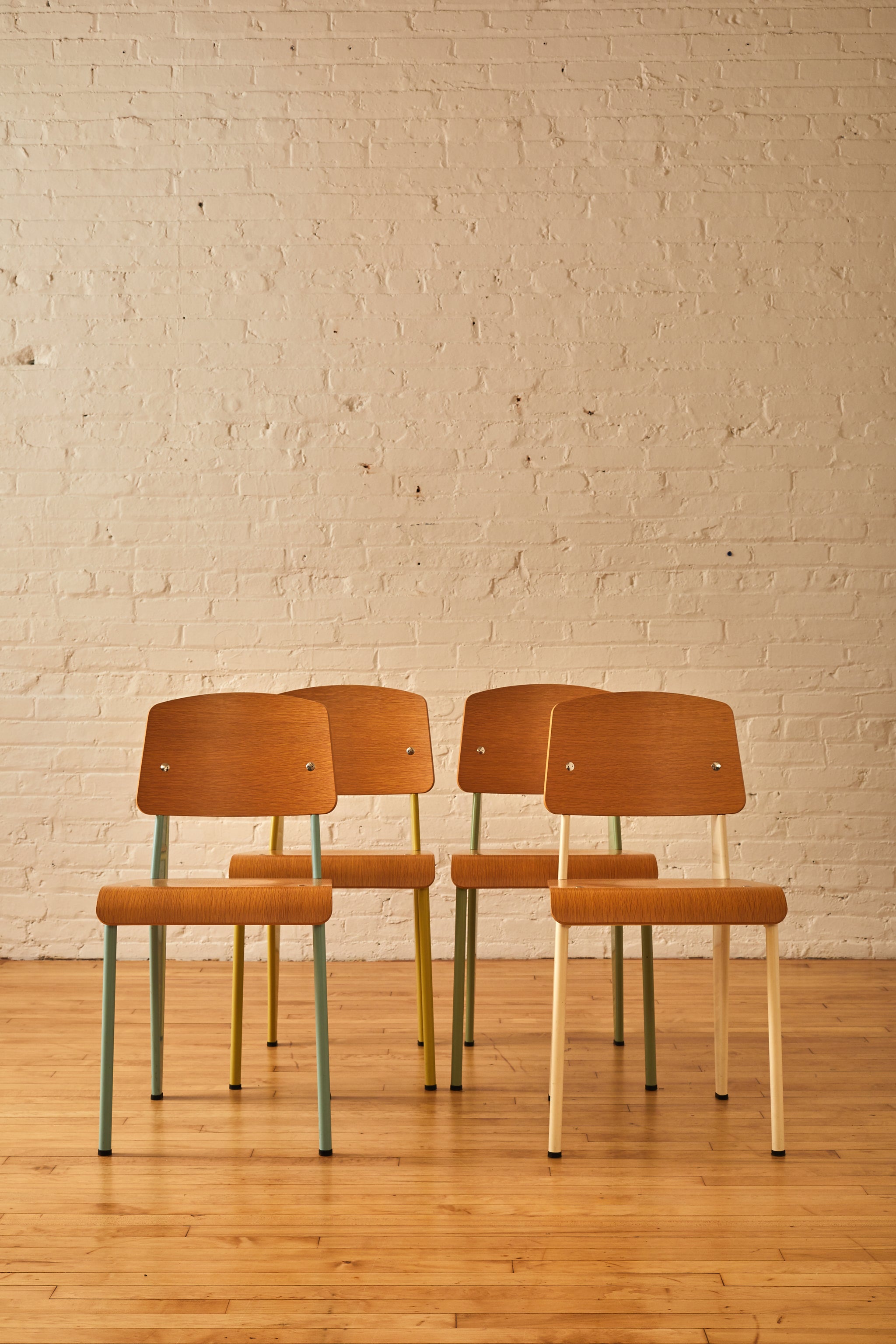名作新品2脚セットJean Prouve STANDARD CHAIR 椅子復刻 名作新品2脚セットJean Prouve STANDARD CHAIR 椅子復刻 - メルカリ