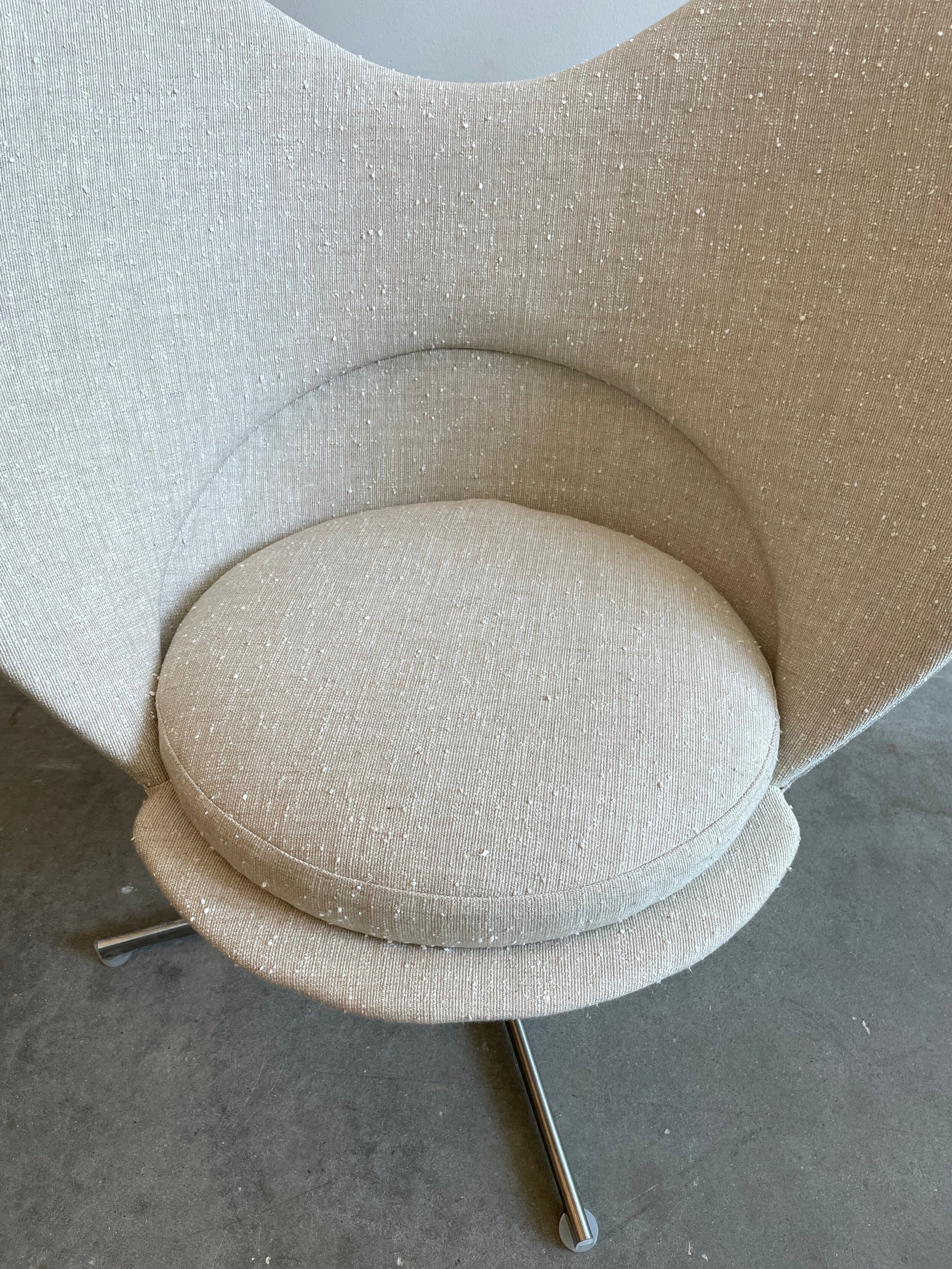 Vitra Heart Cone Swivel Chairs by Verner Panton in Linen Cotton
