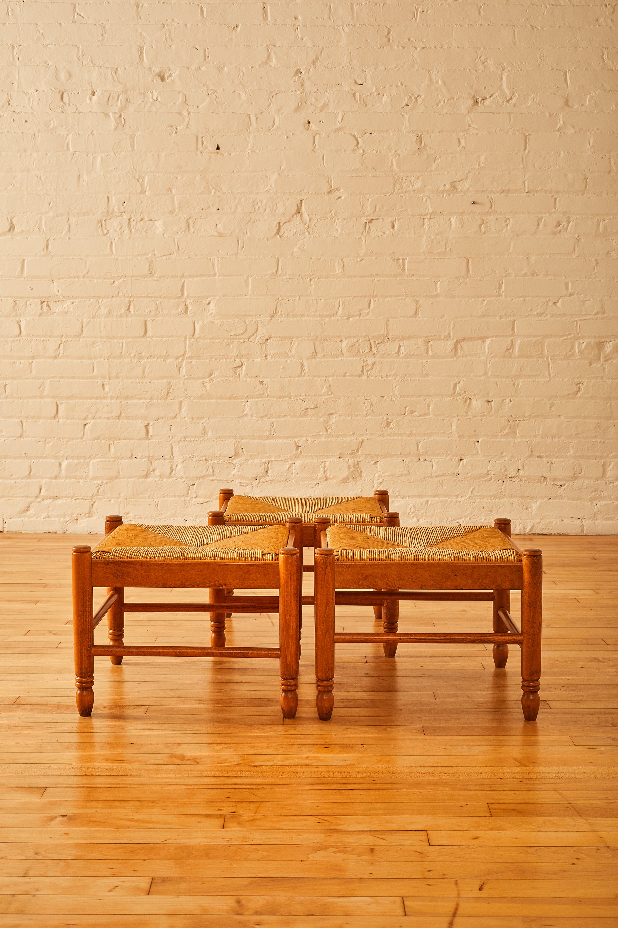 Italian Modern Rush Ottoman Seat in The Manner of Charlotte