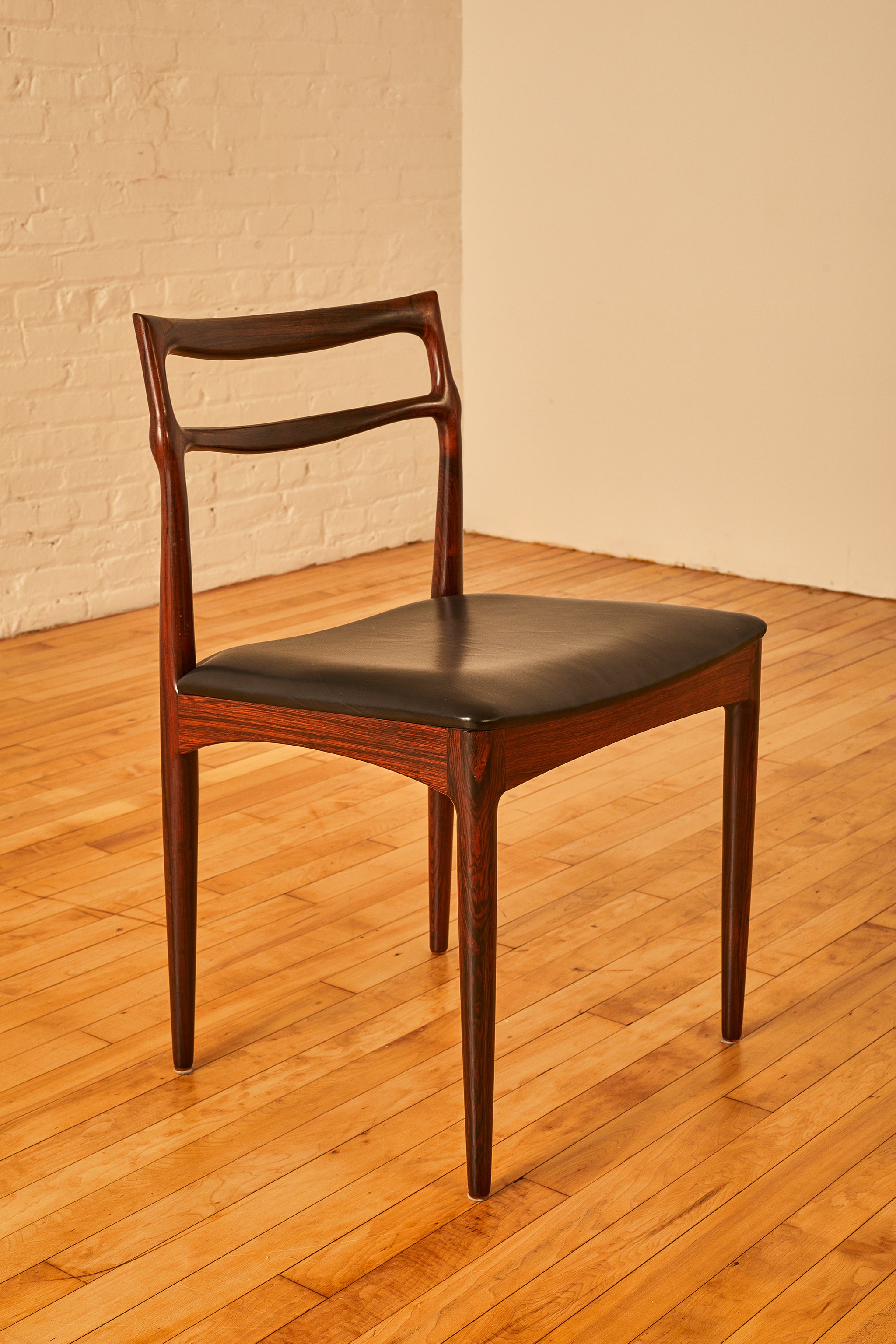 デンマーク　Johannes Andersen ローズウッド Johannes Andersen Set of 6 Rosewood Dining Chairs – Somerset House