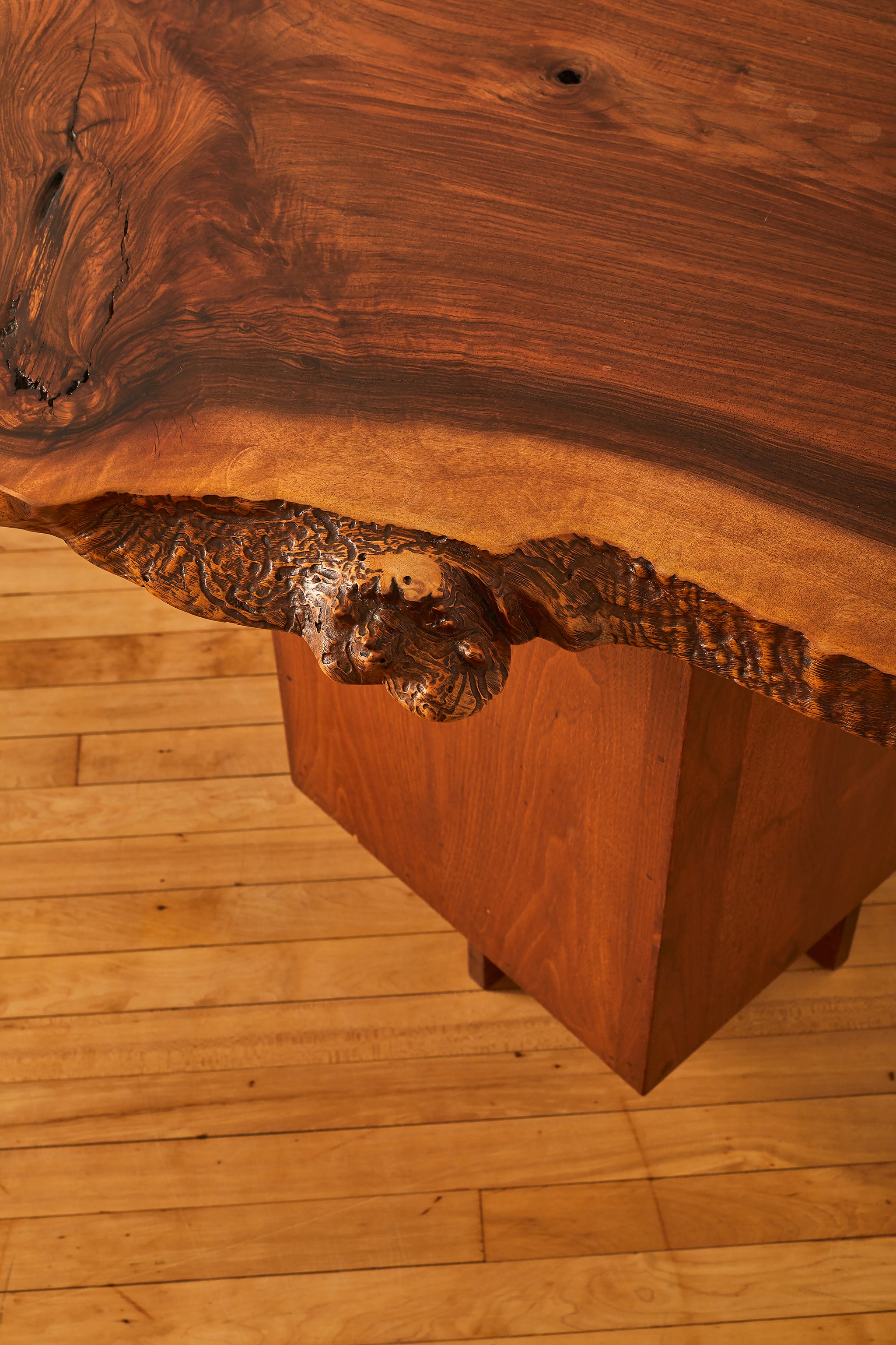 Free-Edge Double Pedestal Desk by George Nakashima – Somerset House